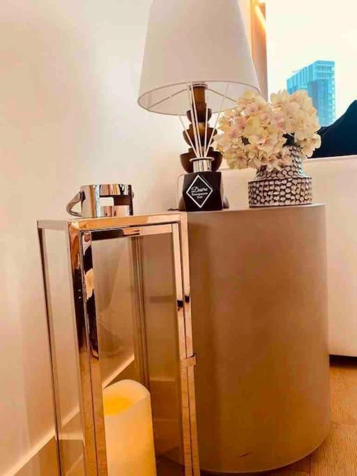 Large 3 Bed 3 Bathrooms Penthouse With Terrace And City Views In Londra Dış mekan fotoğraf