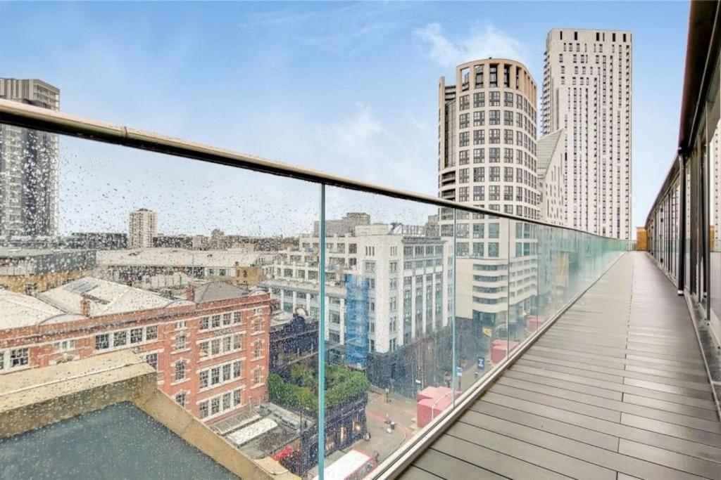 Large 3 Bed 3 Bathrooms Penthouse With Terrace And City Views In Londra Dış mekan fotoğraf