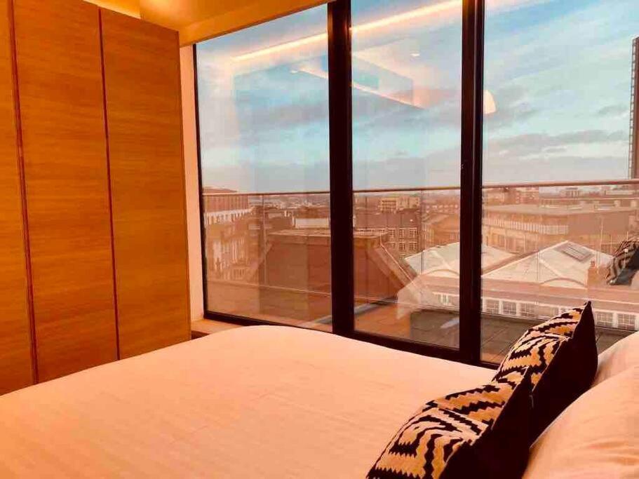 Large 3 Bed 3 Bathrooms Penthouse With Terrace And City Views In Londra Dış mekan fotoğraf